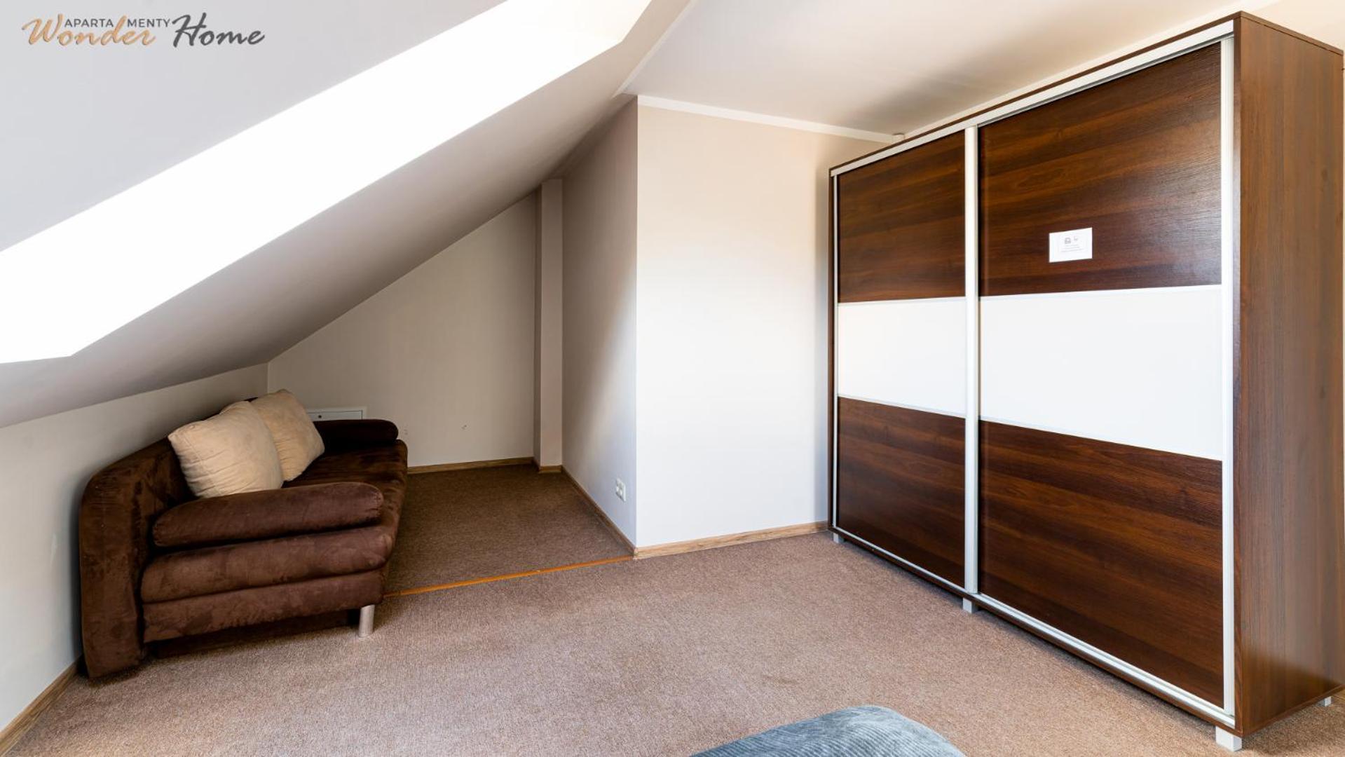 Apartamenty Czerwony Dworek - Duzy Teren Zielony, Plac Zabaw, Miejsce Na Grilla I Staw Z Mozliwoscia Wedkowania, Boisko Myslakowice Luaran gambar