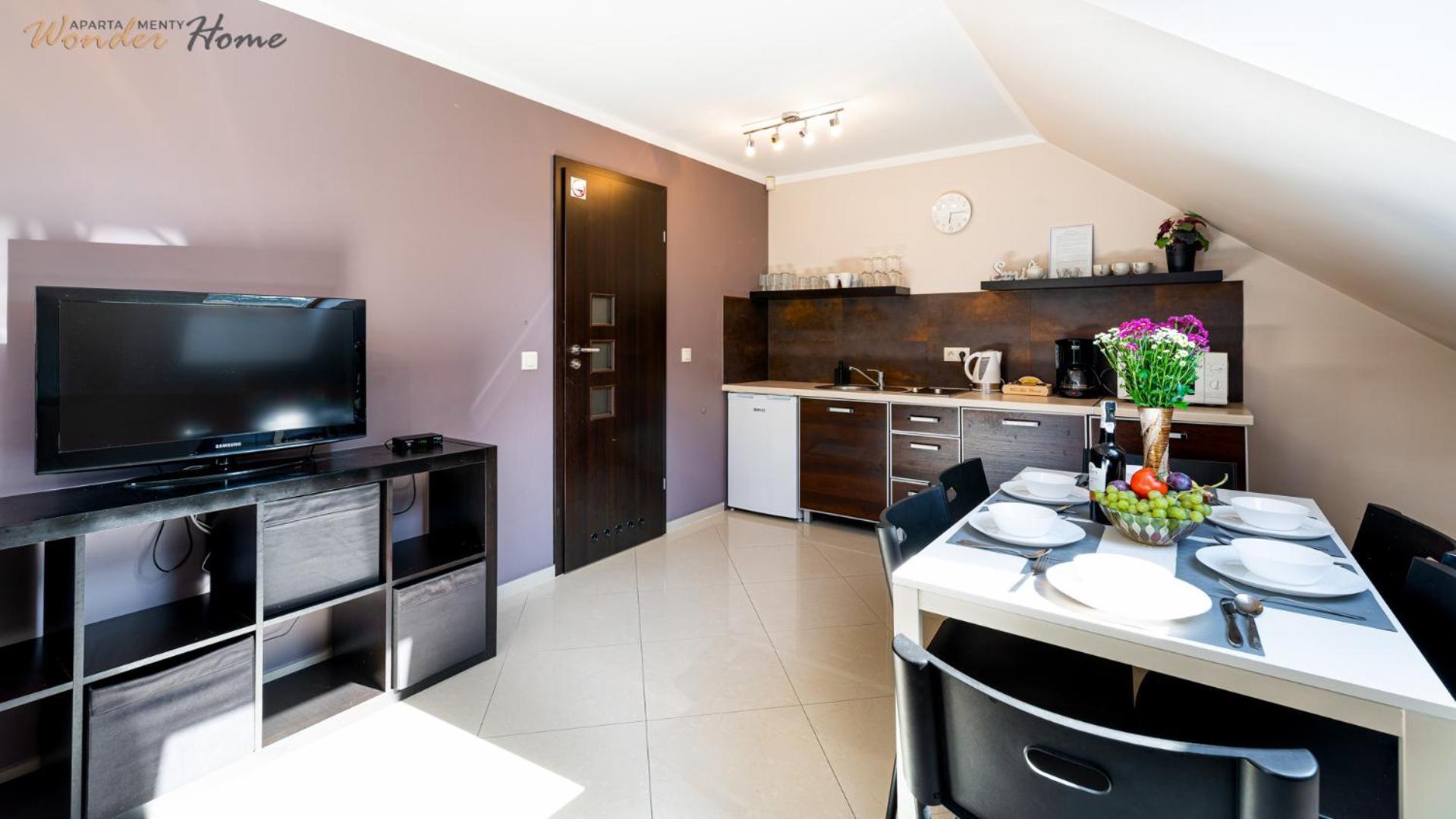 Apartamenty Czerwony Dworek - Duzy Teren Zielony, Plac Zabaw, Miejsce Na Grilla I Staw Z Mozliwoscia Wedkowania, Boisko Myslakowice Luaran gambar