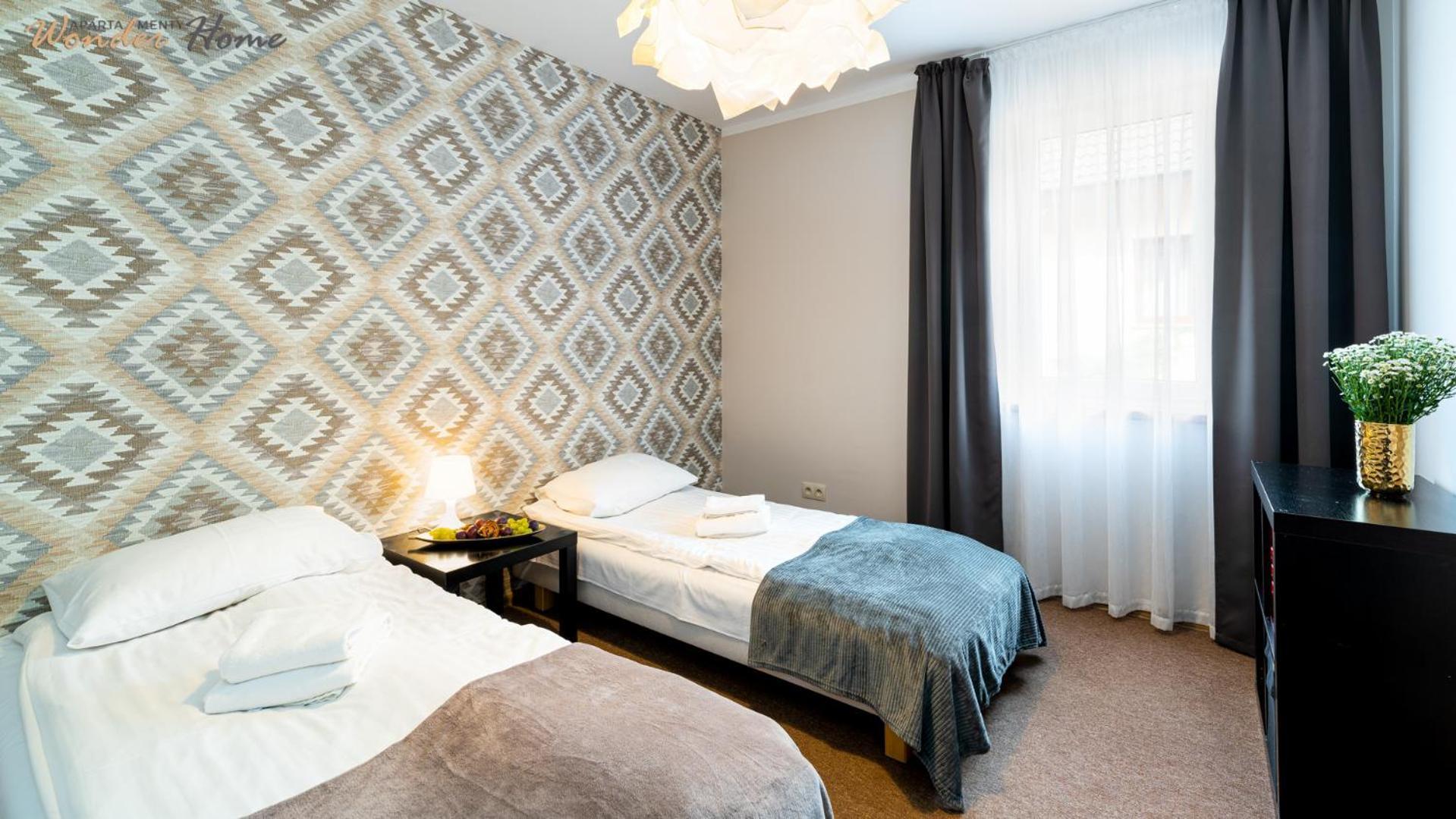 Apartamenty Czerwony Dworek - Duzy Teren Zielony, Plac Zabaw, Miejsce Na Grilla I Staw Z Mozliwoscia Wedkowania, Boisko Myslakowice Luaran gambar